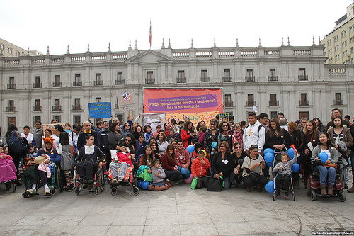 personas-reunidas-durante-marcha